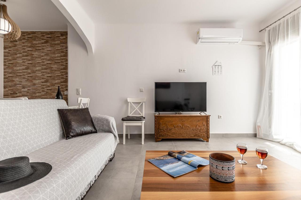 Dionysus House And Ariadne Apartment Stelida  Exterior foto