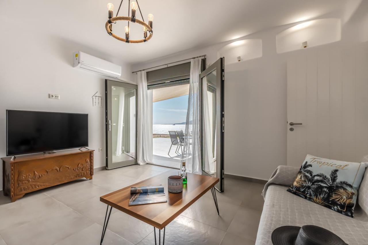 Dionysus House And Ariadne Apartment Stelida  Exterior foto